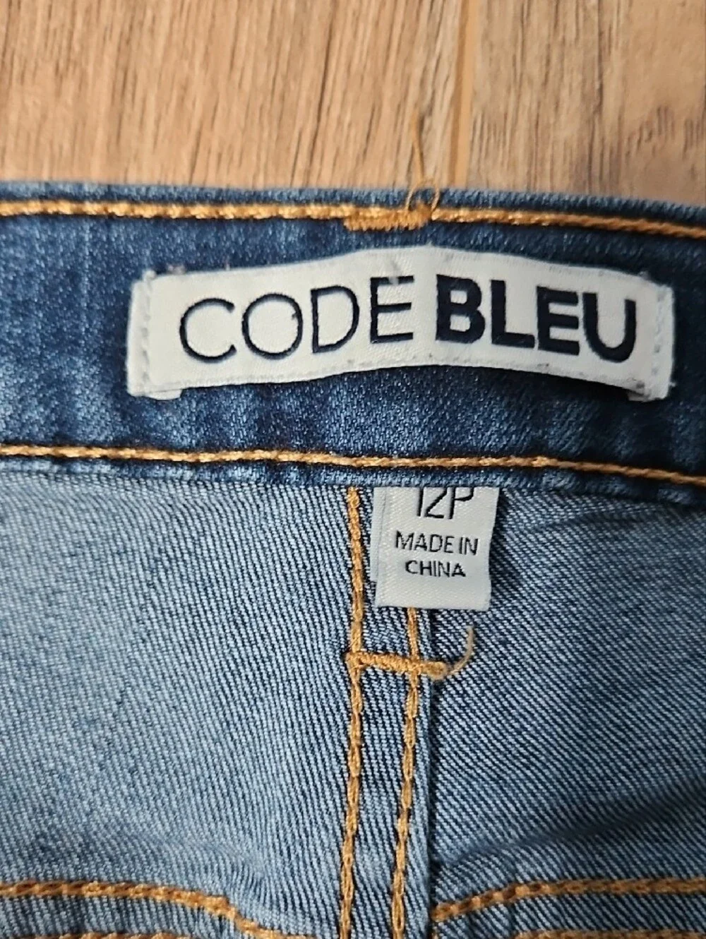 Code Blue Crop Women's Blue Embroidered Back-Pocket Jeans 12 Petite
